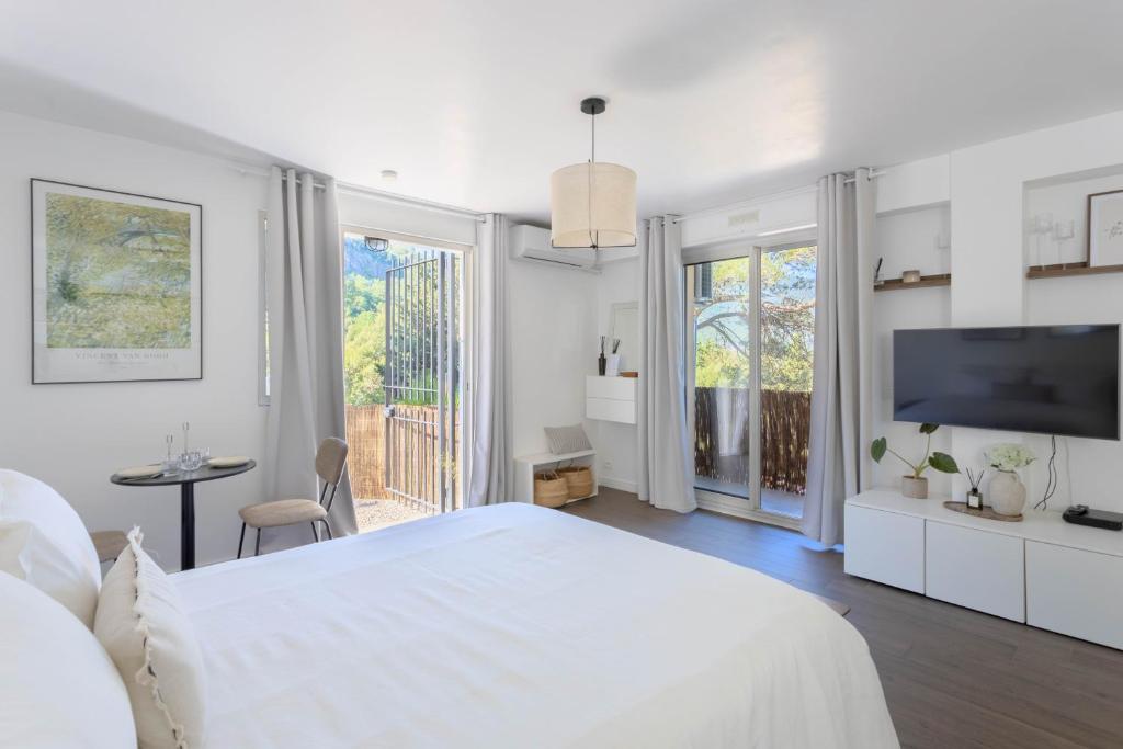 Studio lumineux avec jardin privé et parking - 2
