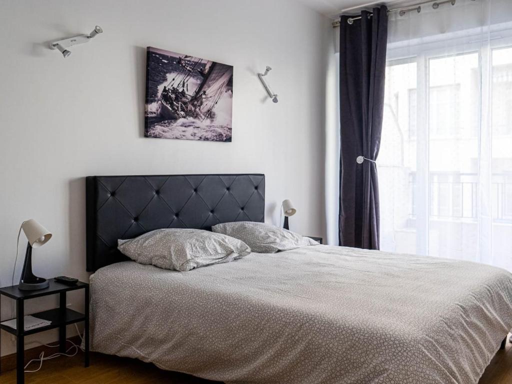 3 rooms with balcony and parking 3 min from the sea - 2
