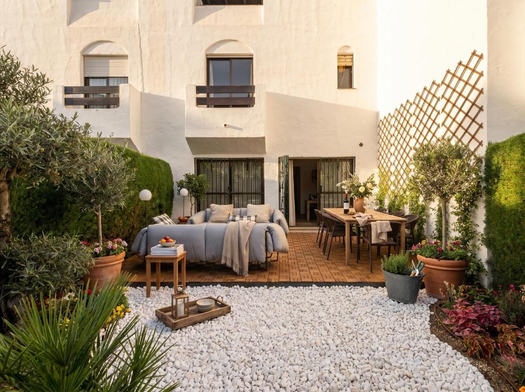 Newly Renovated 4 Bdr House Minutes From The Beach - 4