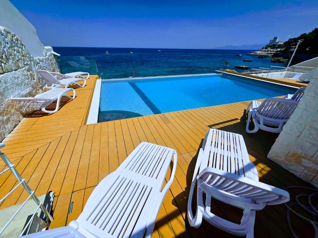 Hamman Exclusive Waterfront Villa Residence Shared Infinity Pool & Private Sea Access - 5