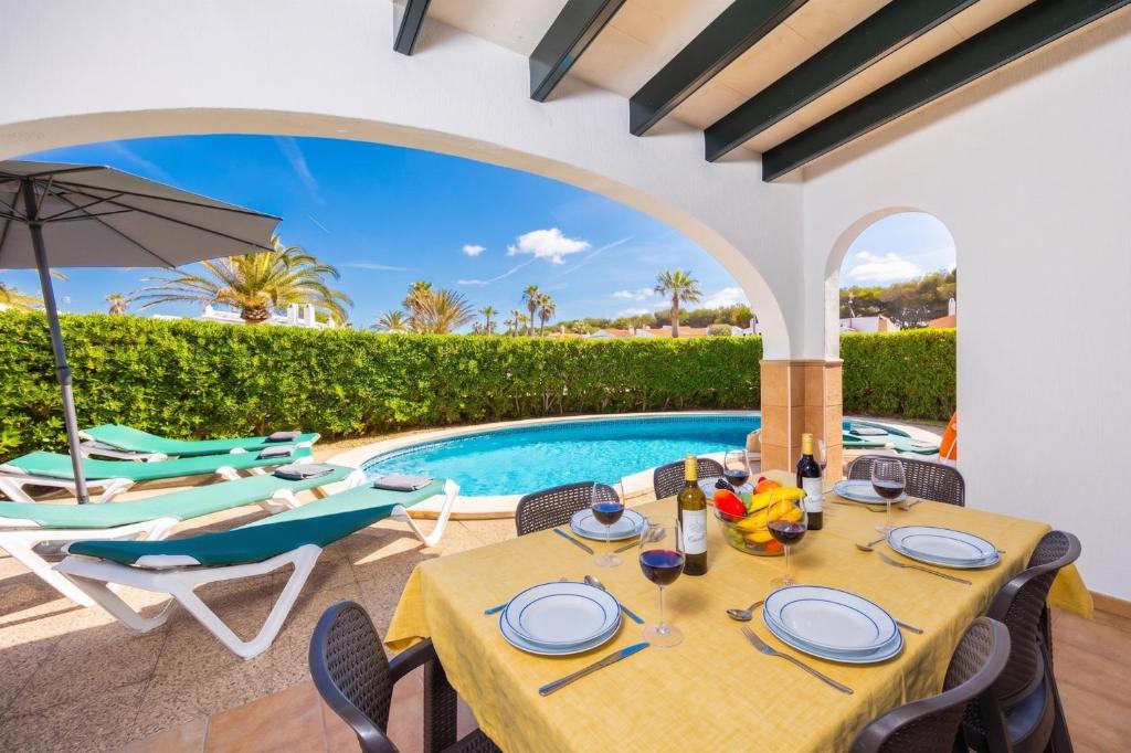 Villa Juana Large Private Pool AC WiFi - 3