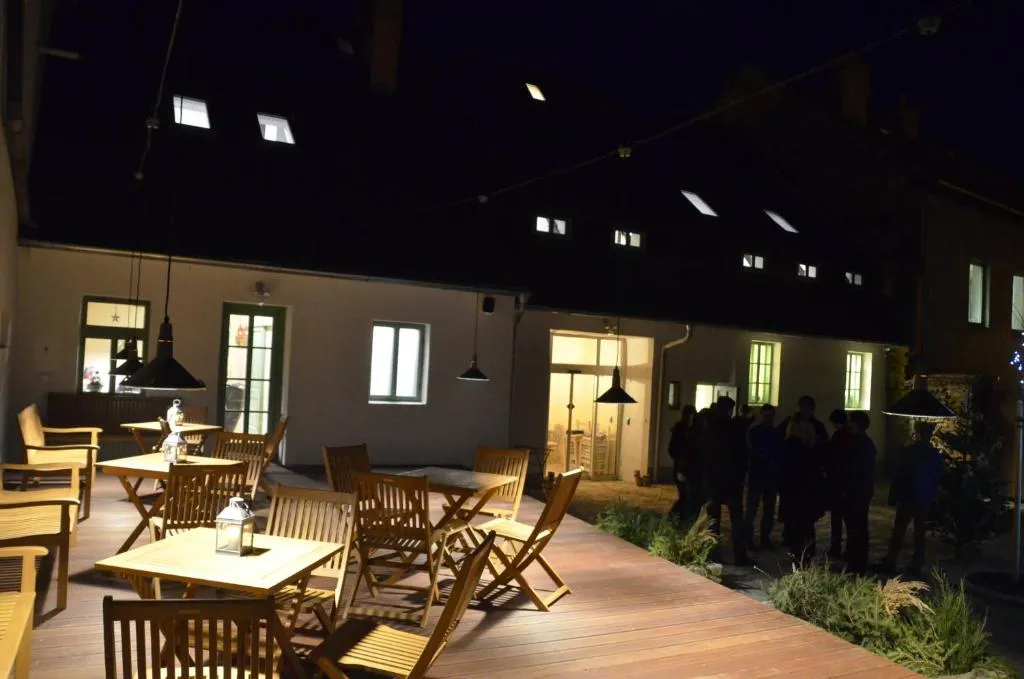 Kap Café, hotel in Kaplice