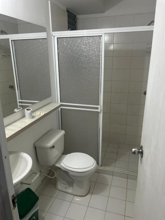 Apartamento Vallenato Fresco con Ventiladores - 5
