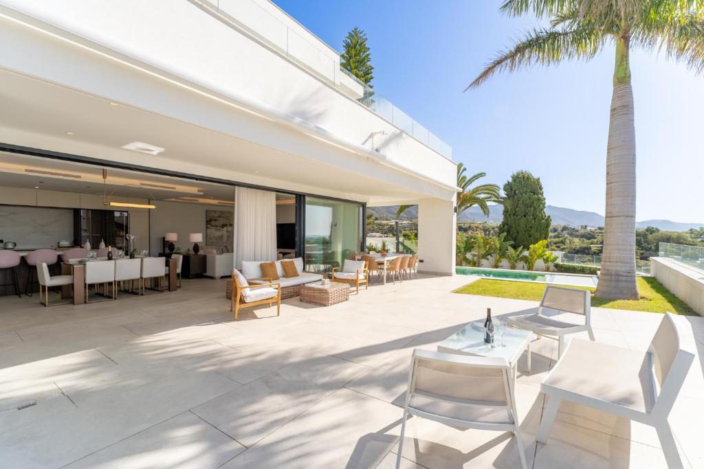 Sea Gardens Villa - 1