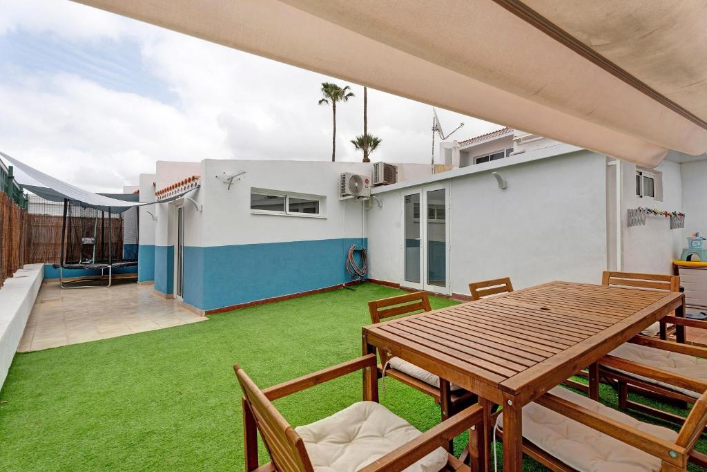 Garden Kid Friendly Apartment - 3