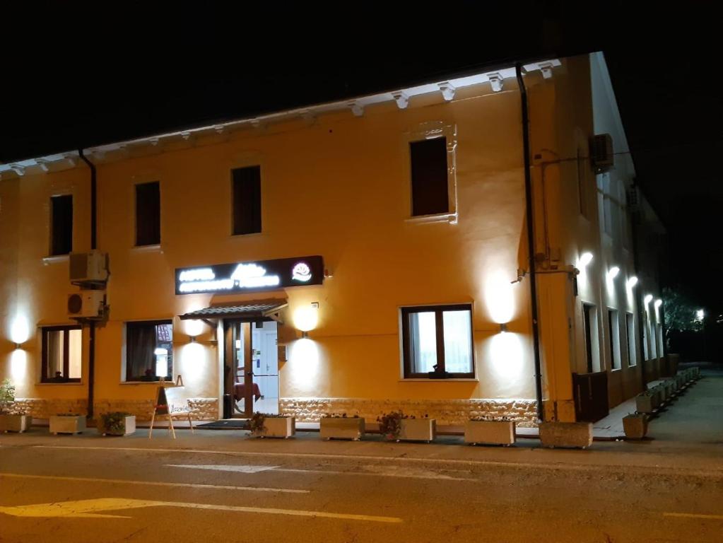 Hotel Ristorante Lilia - 5