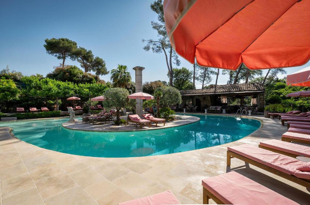 Hotel Les Messugues - 1