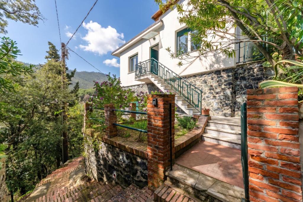 Monterosso Apartments - 4