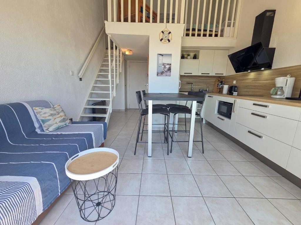 Studio mezzanine idéal, parking - 4 pers. - FR-1-880-92 - 2