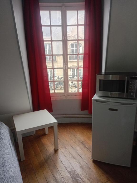STUDIO ST MICHEL - 4