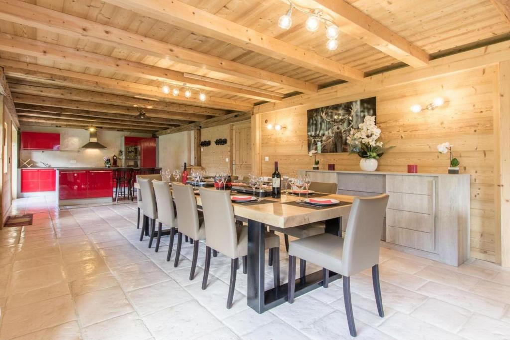 Chalet La Ferme du Creux du Nant - Appartement 13 personnes - Châtel Réservation - 1