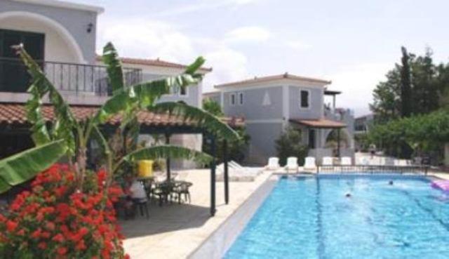 Portego — Swimming pool in Agrilia, Ionian Islands