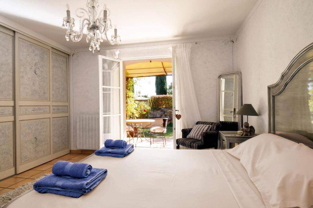 Villa Jas Fontaine by Villa Plus - 3