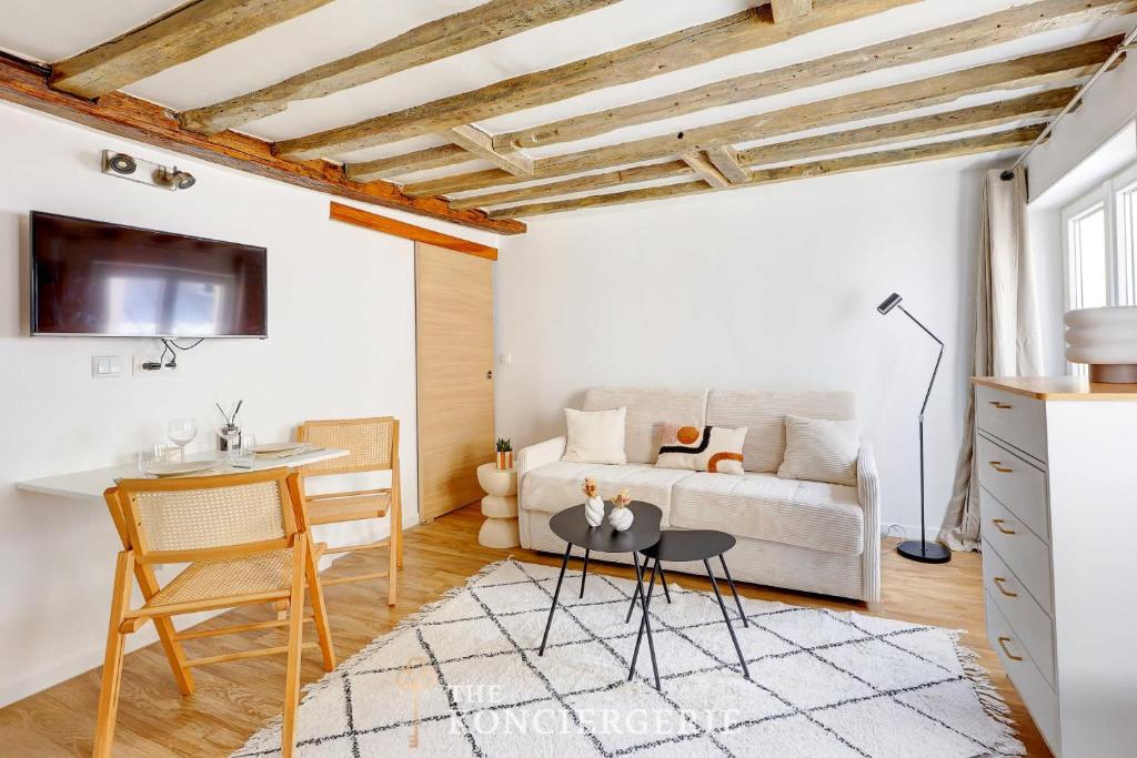 BM - Ecrin Contemporain au Coeur du Marais - 1