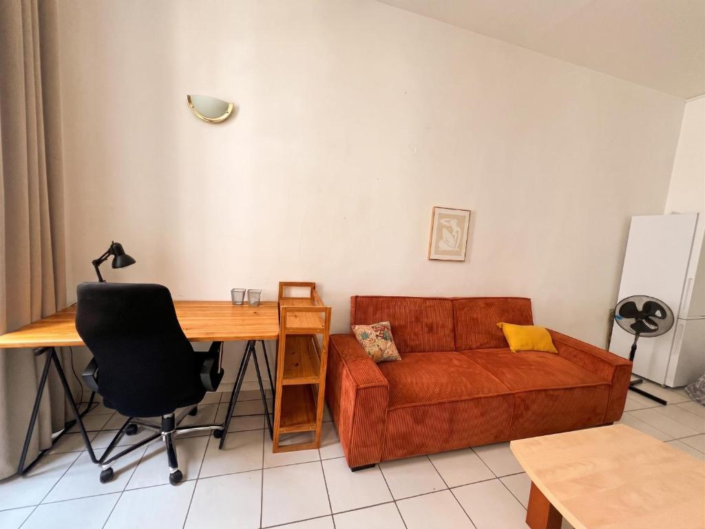 Studio d'exception face aux arènes de Nîmes - 2