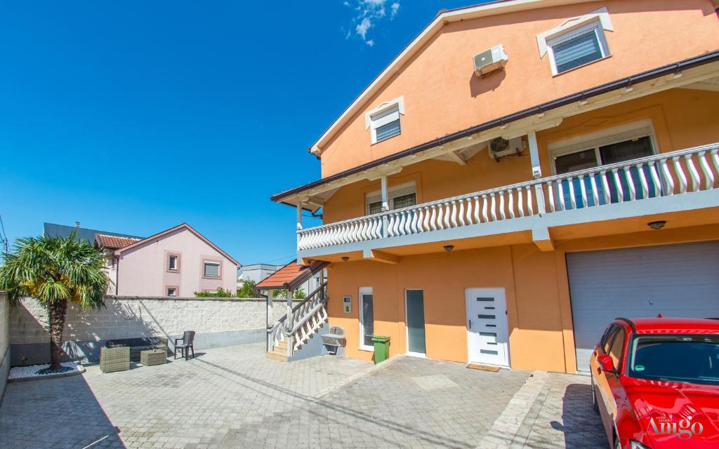 Mostaria House - 1