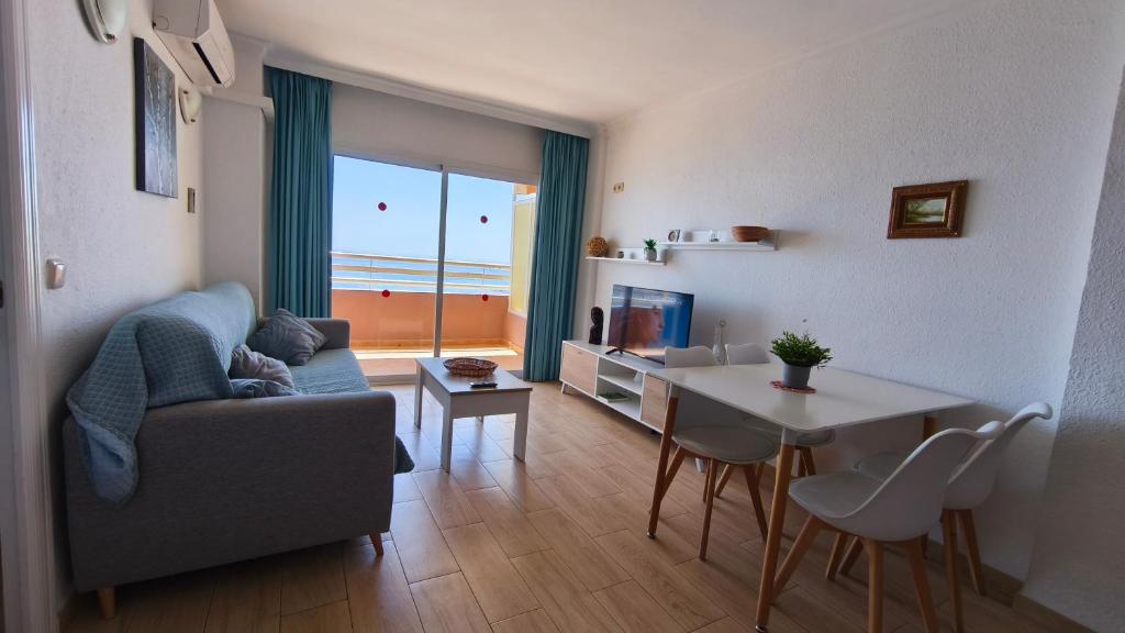 Apartamento Stella Maris en 1º Línea de playa con vistas Mar y AC en Fuengirola Boliches - 1