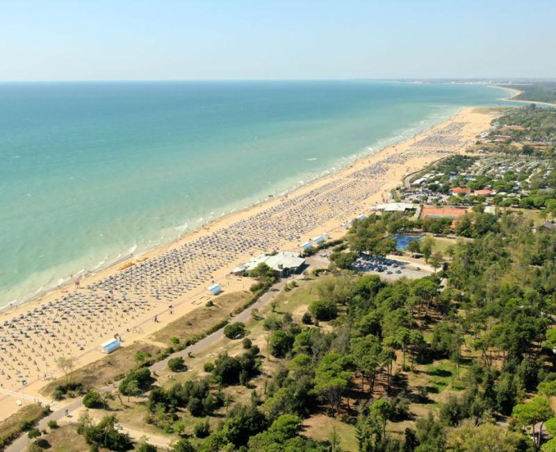 Bibione Beach & Comfort with Private Parking - 1