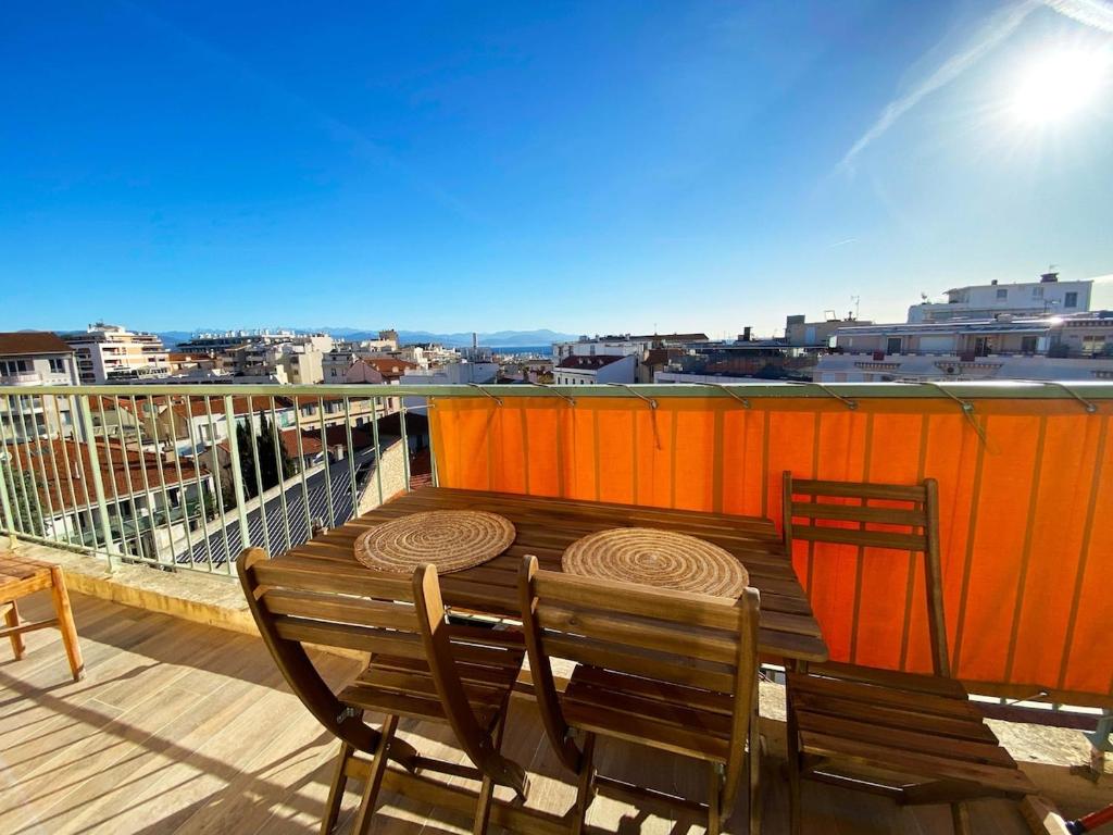 2P moderne avec terrasse et vue mer - 4