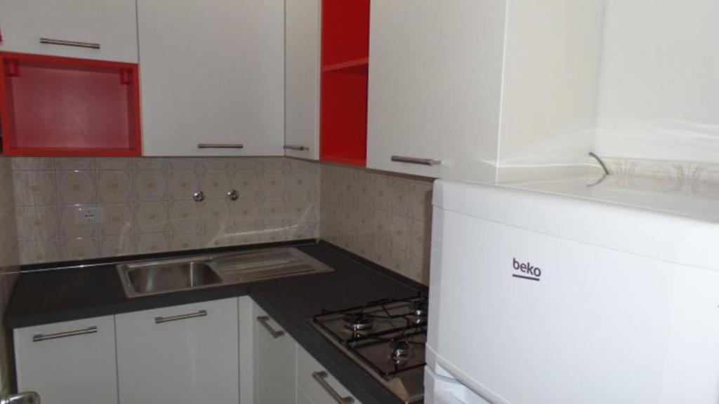 Cozy flat steps away from Lignanos golden beach - 3