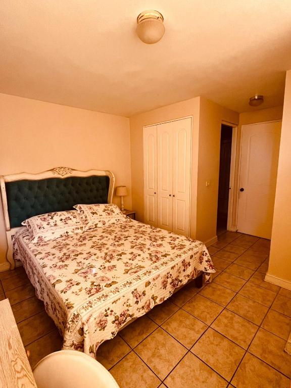 Departamento Compartido, Habitación con Baño Privado y Cama Matrimonial - 4