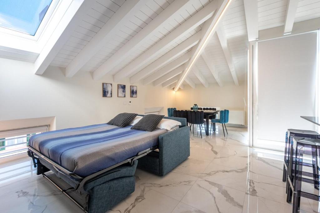 Luxury penthouse for 6 guests, free parking - 2