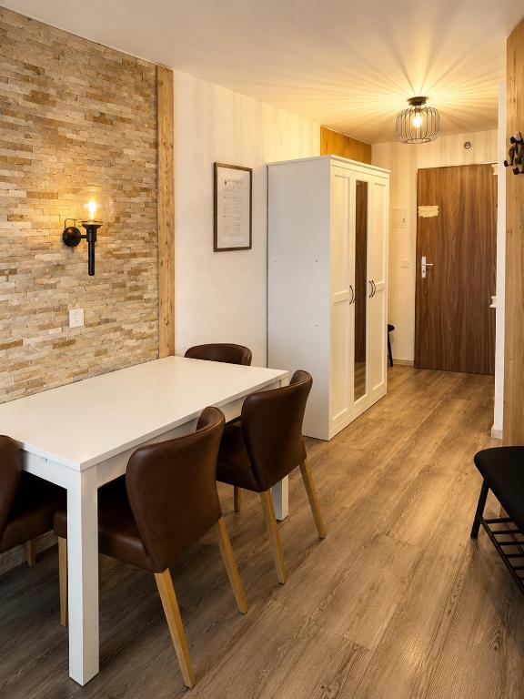 Mountain Holiday Leukerbad Free Parking and WiFi Playroom 96 - 3