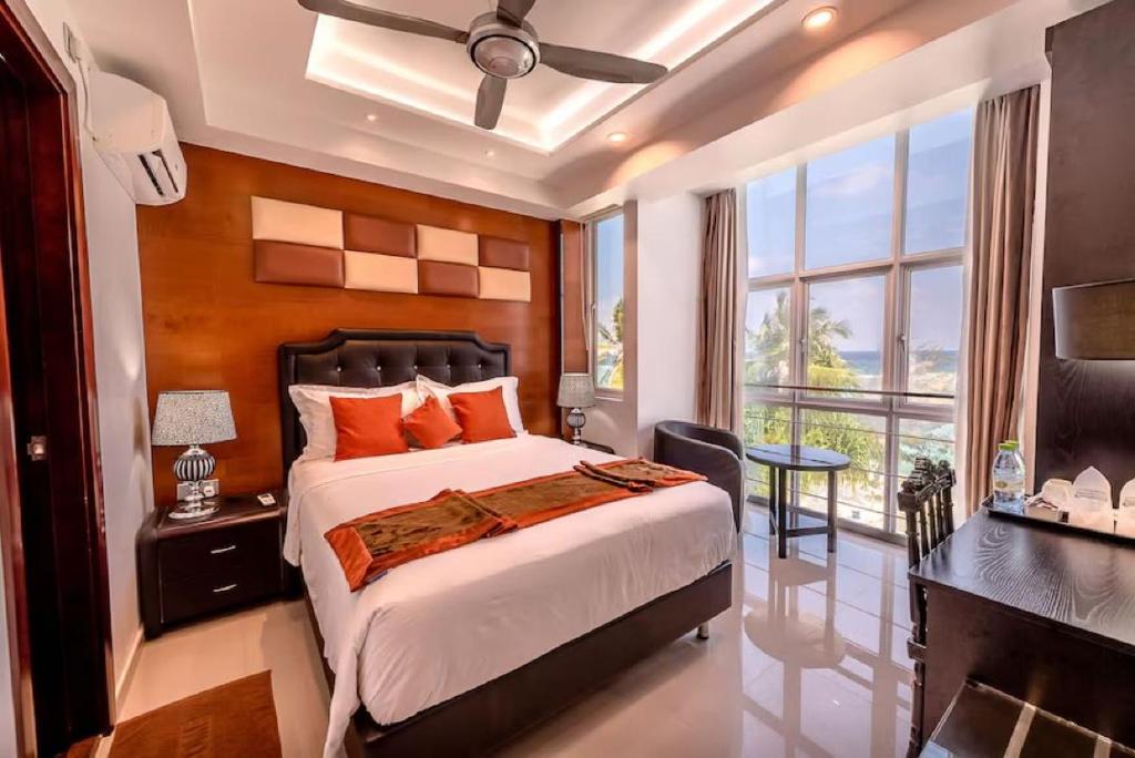 รีฟตี บีช โฮเต็ล (Rivethi Beach Hotel)