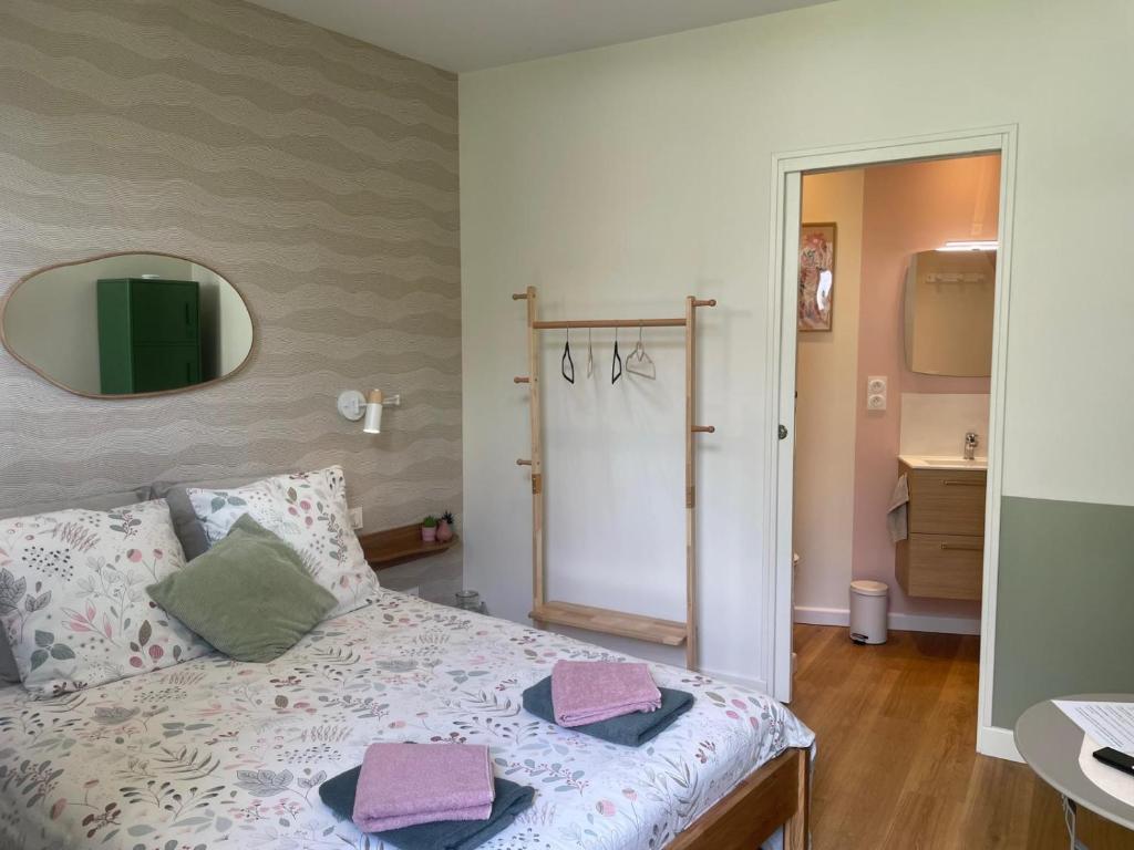 Chambre cosy dans dépendance avec abri vélos - 4
