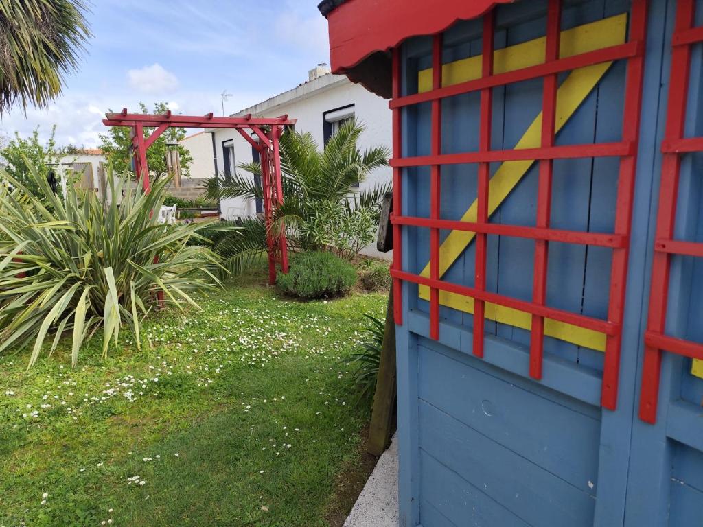 Maison familiale avec grand jardin clos et parking gratuit aux Sables d'Olonne - 2