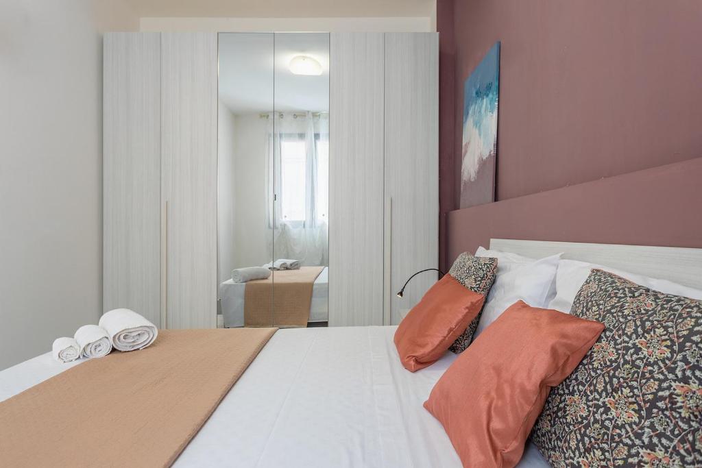 Charmrooms - 2