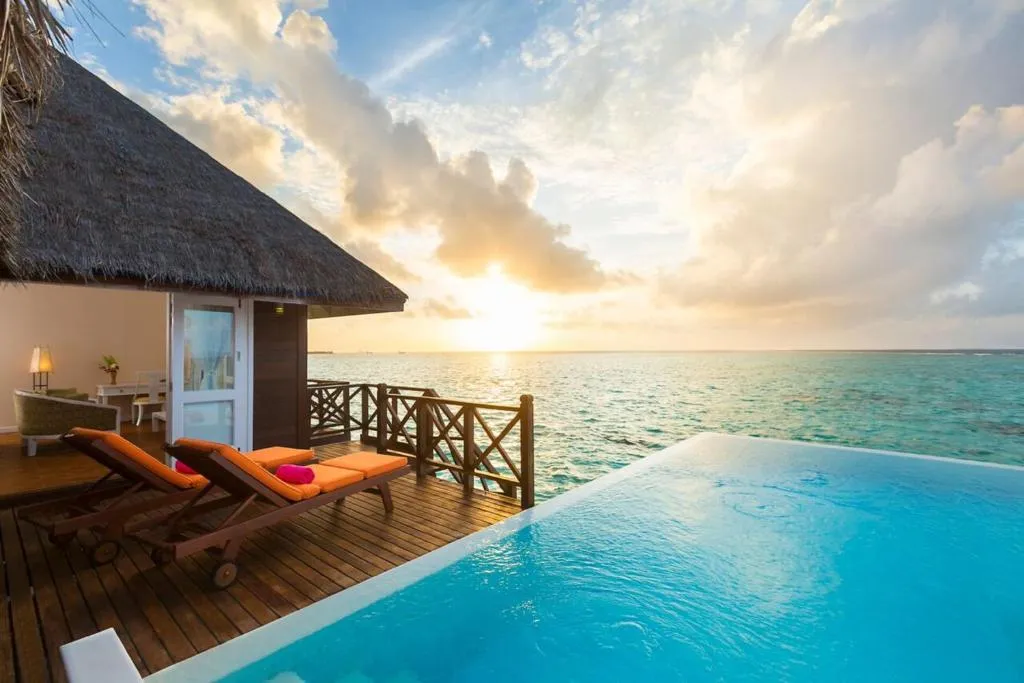 Sun Siyam Vilu Reef with Free Transfer, hotel in Dhaalu Atoll