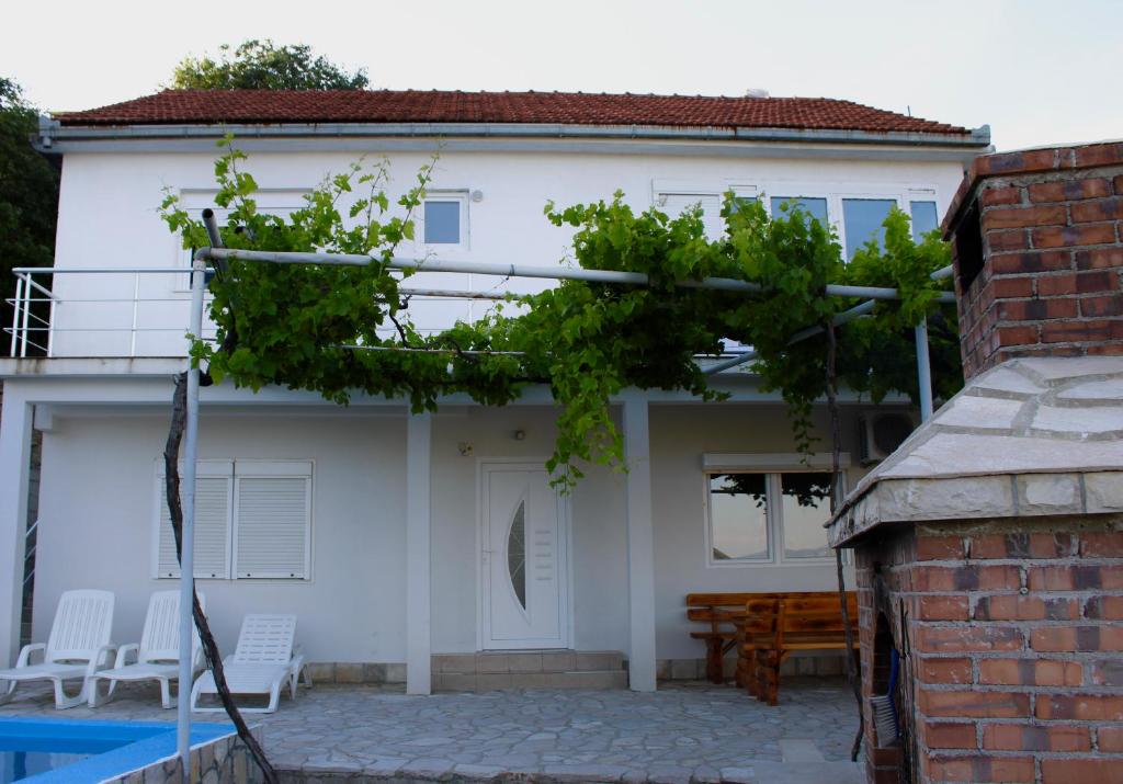 Stone Oasis House Mostar - With Panoramic City View - 2