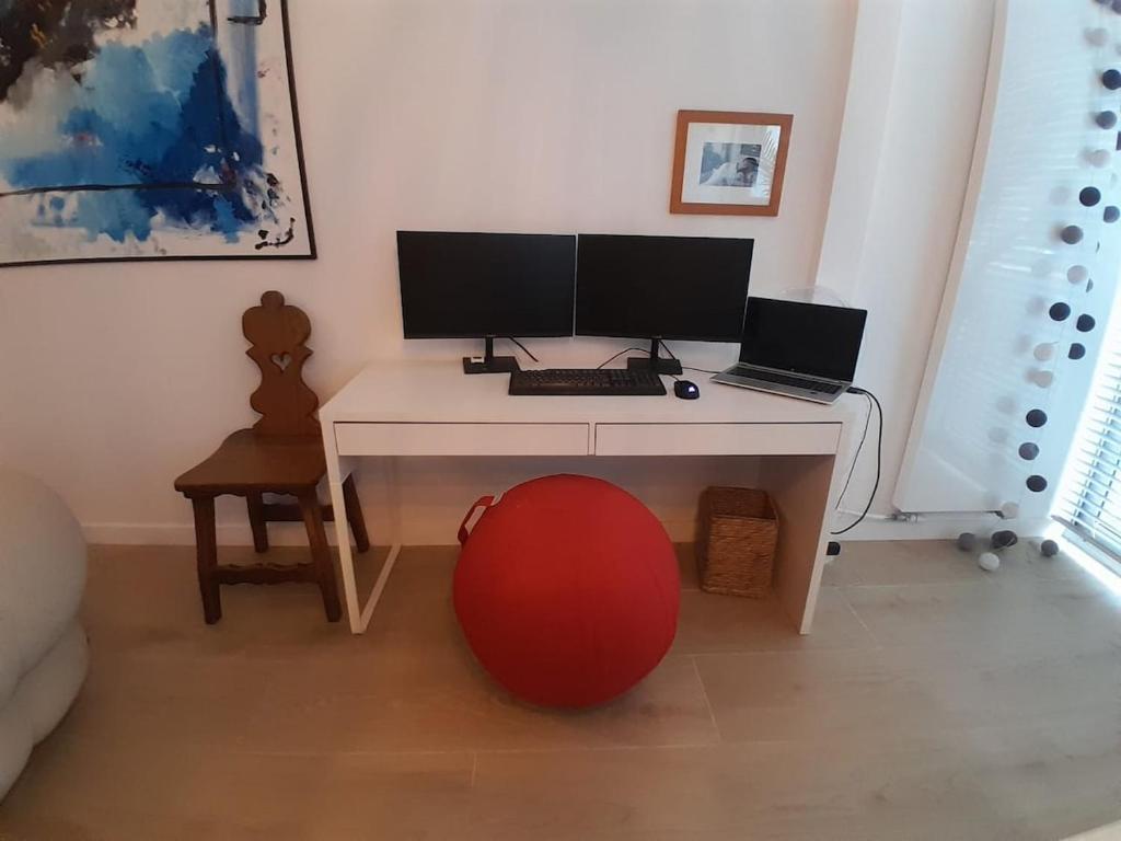 80 m2 Paris 14 - 3 bedrooms - air conditioning - 5