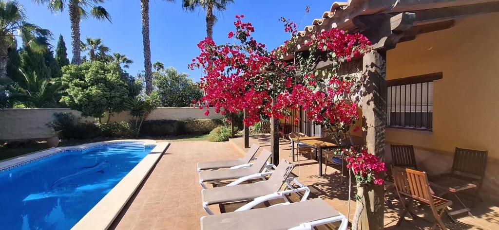 Andalusian pool villa 6 pax in subtropical garden - 4