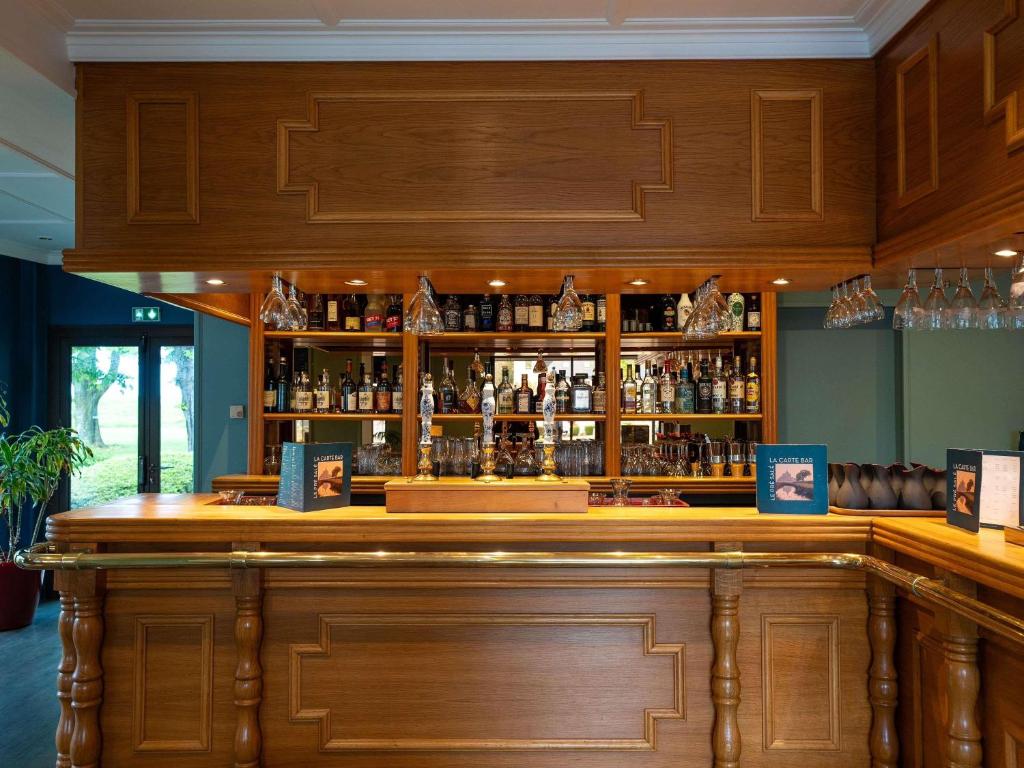 Pub/Lounge