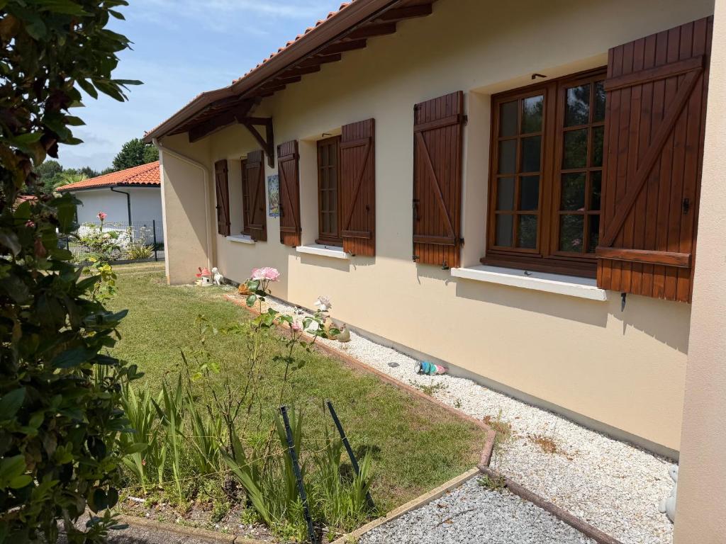 Maison et Appartement Indépendant , 10 Personnes , 5 min des Lacs et 10 min de l'océan - 3