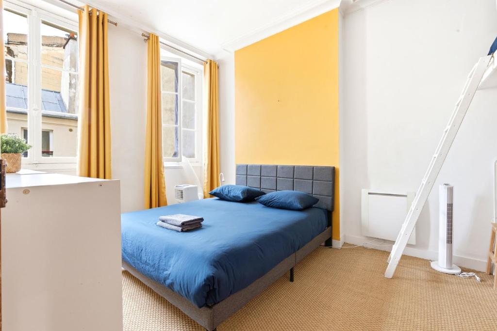 Central Paris 2-Bedroom Apartment with Netflix - 5