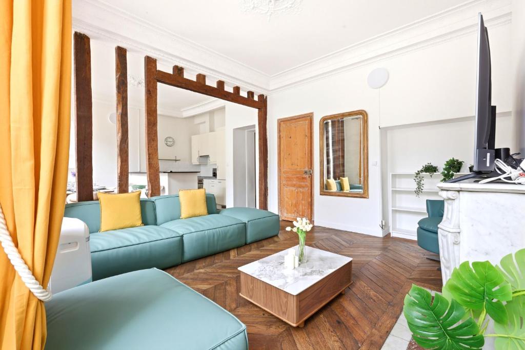 Central Paris 2-Bedroom Apartment with Netflix - 4