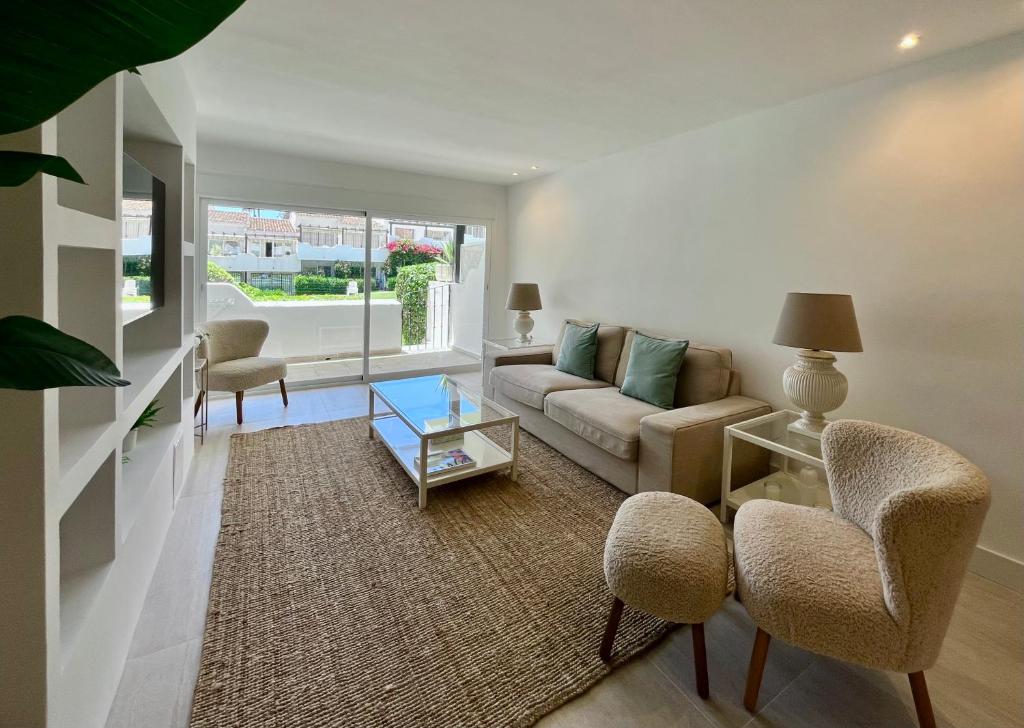 Modern 2 Bedroom Apartment in Marbella - 2