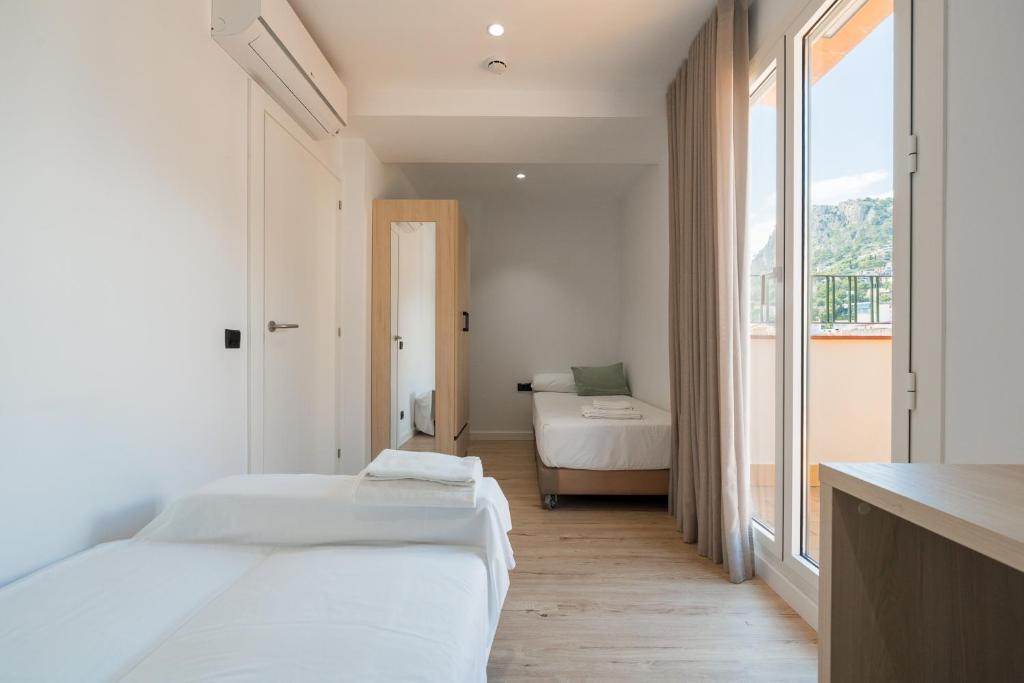 Hotel Coral Boutique by gaiarooms - 2
