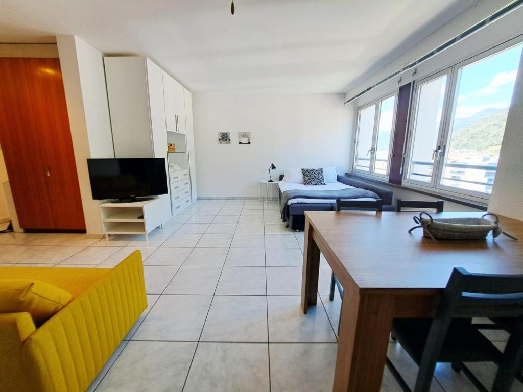 Loft Torre 2 by Quokka 360 - City & Lake View Studio in Central Locarno - 4