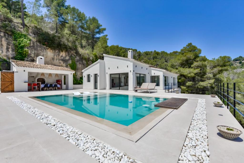 Caray - Managed by Almarina Villas - 3