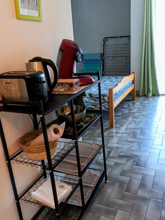 studio en rez-de-chaussée avec balcon à proximité des thermes en centre-ville - 5