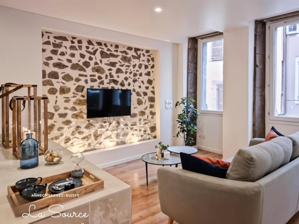 Suites avec Jacuzzi Privé & Terrasse - Vieille Ville d'Annecy - 3