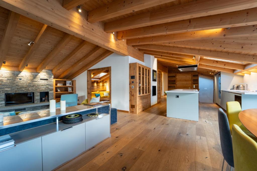 4 Bedroom Penthouse Apt in Flims Waldhaus - 2