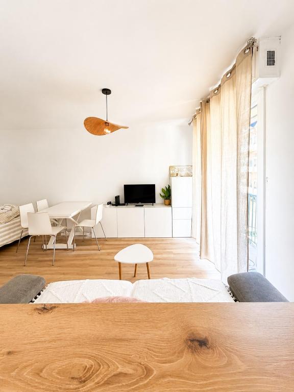 STUDIO 4 COUCHAGES - À 2 min de la plage à pied - Parking et linge en option - 2