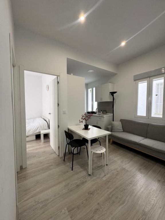 Best Located Renewed Apartment - 2