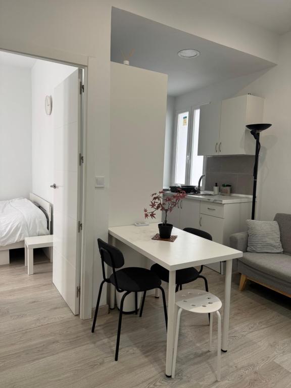 Best Located Renewed Apartment - 4