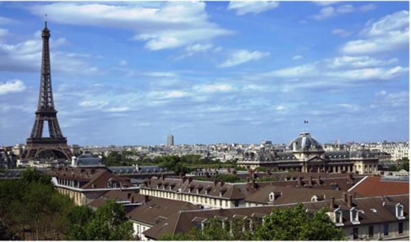 Iconic Eiffel Tower, Fully Unobstructed - 1